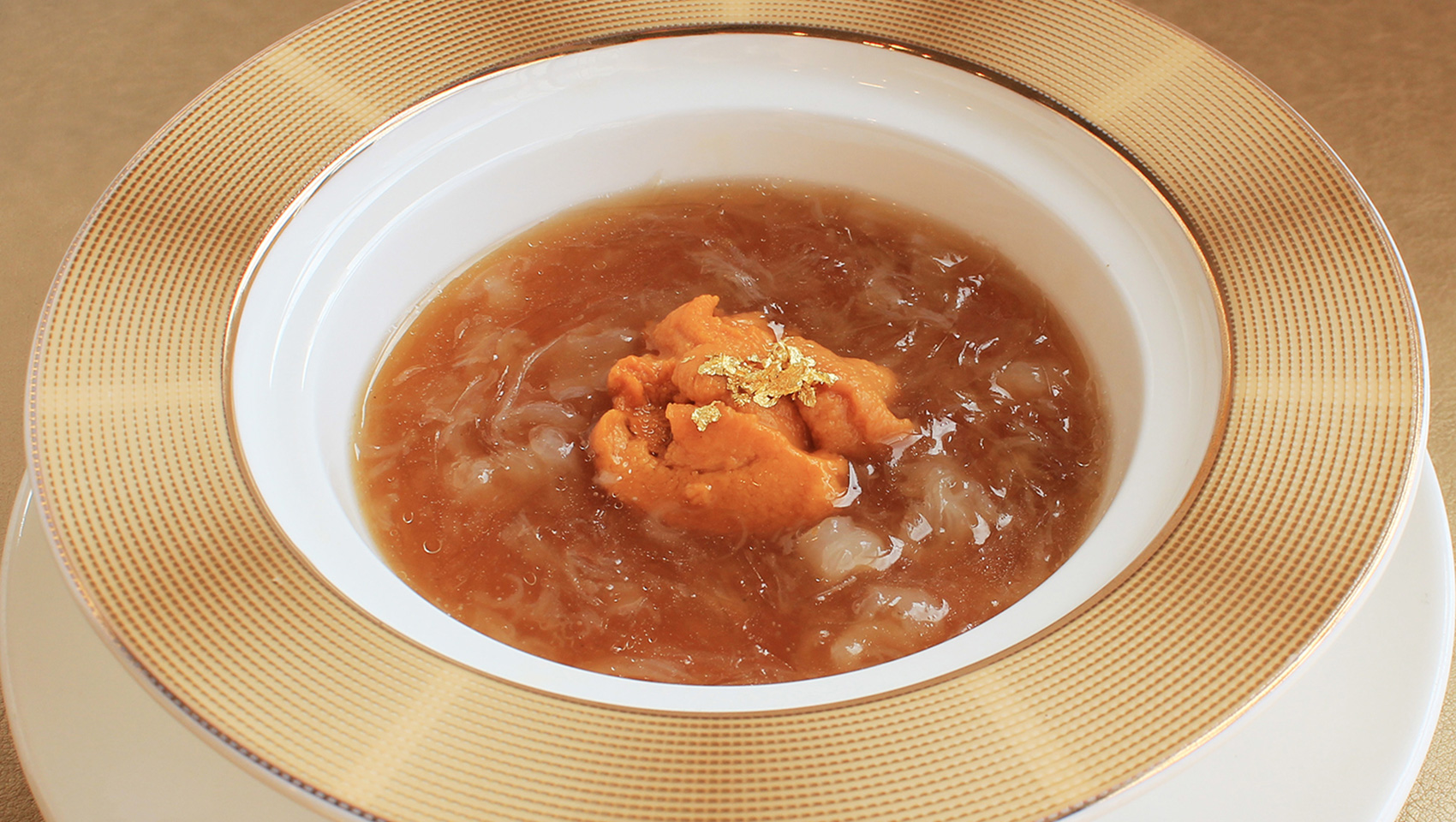 贅沢素材の美食メニュー