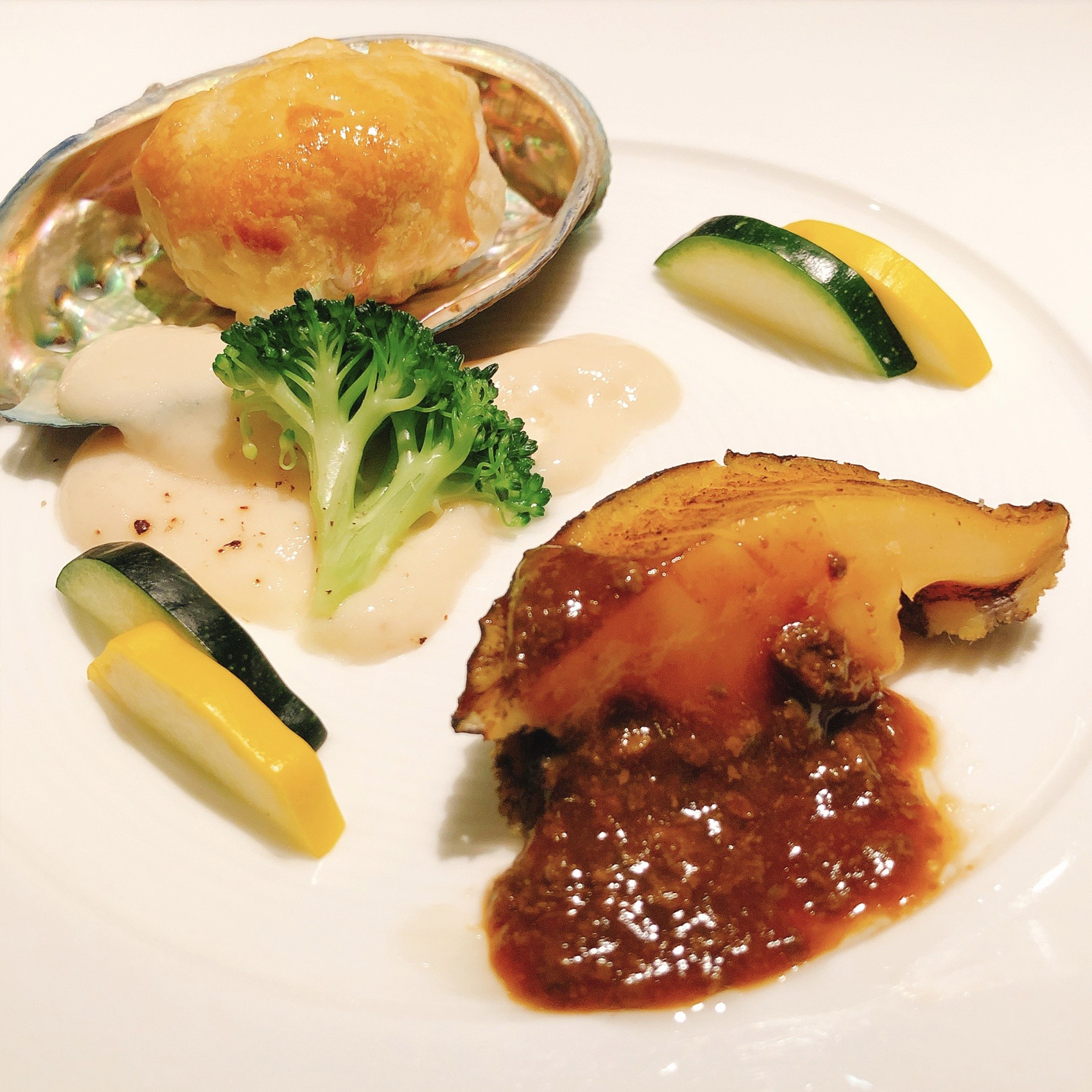 三陸産 活きた鮑と比内地鶏の二味料理コース【平日限定】